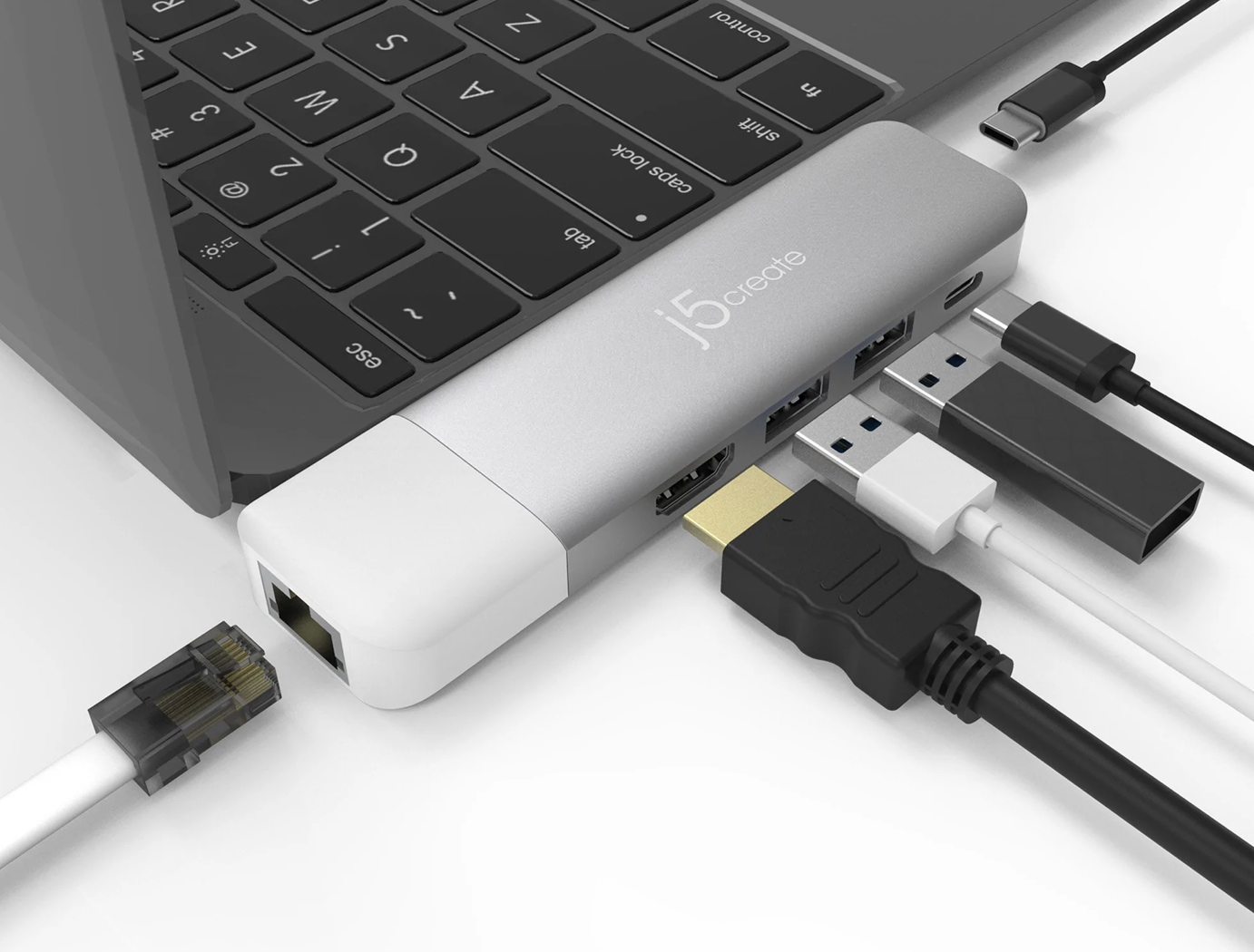 hub vs docking station
